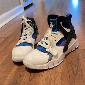 Vintage Nike Air Huarache Free Basketball 2012 QS